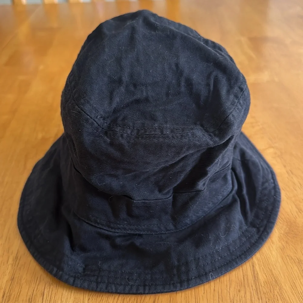 ✋Youth Adidas Unisex Black Bucket Hat EUC